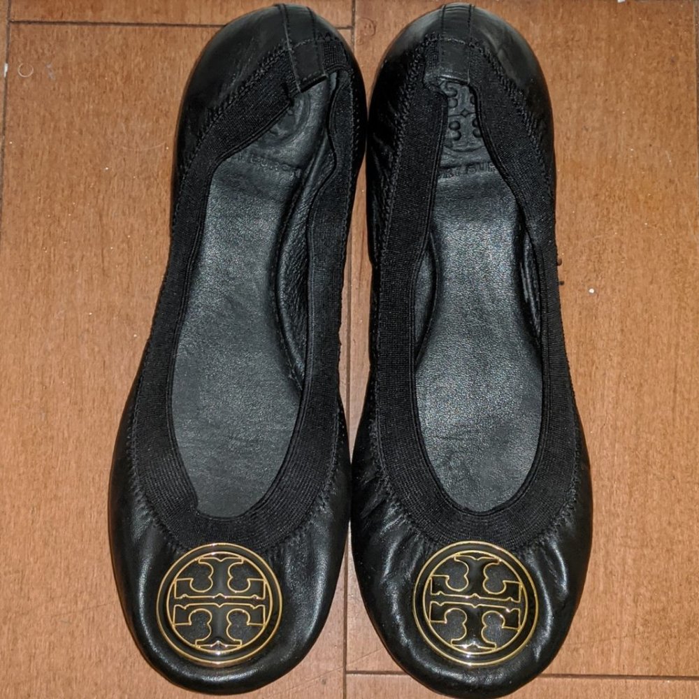 Tory Burch Black Leather Flats Size 6M